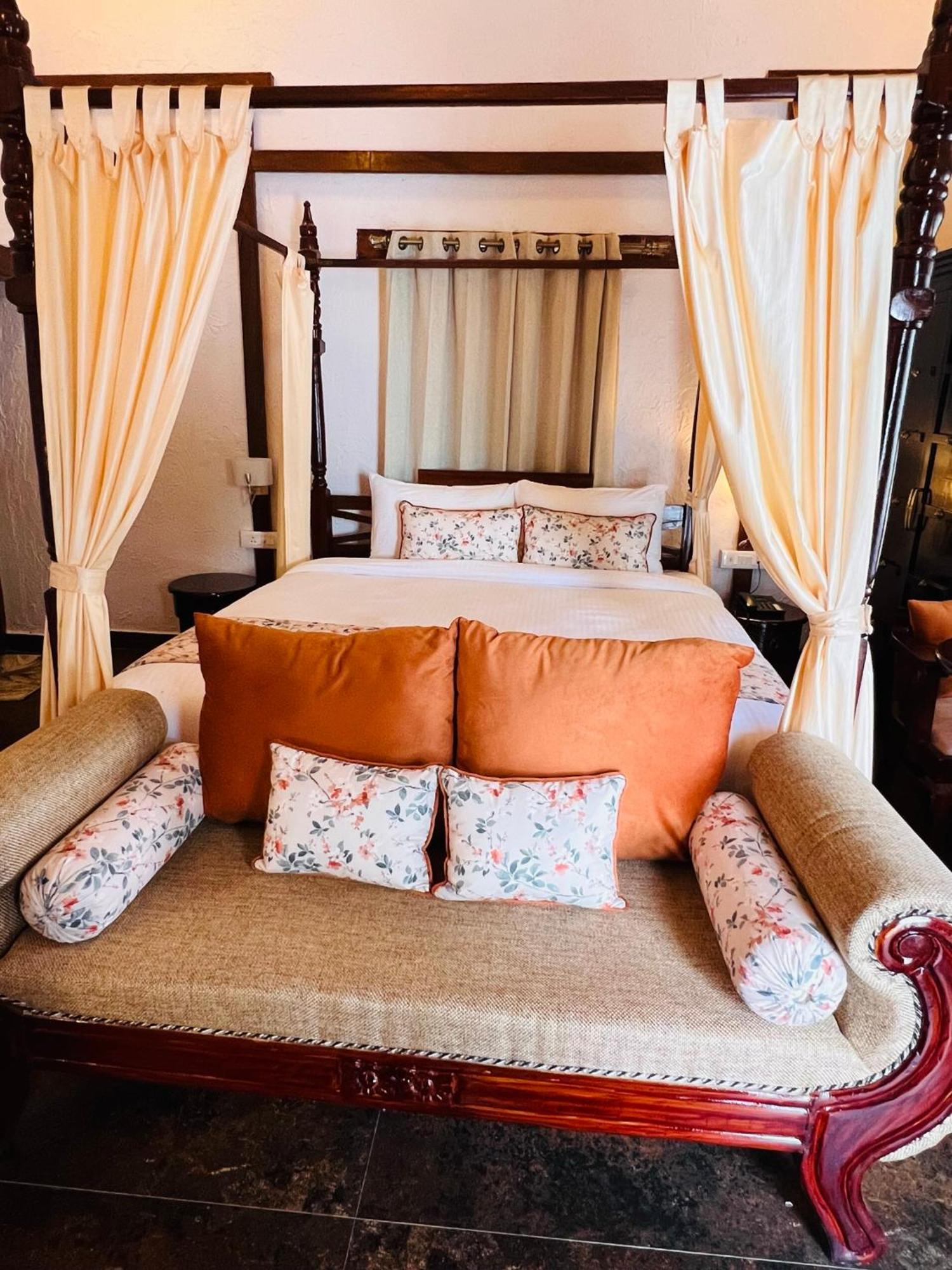 Dandelion By The Hills Hotel Lakhwār Exterior photo